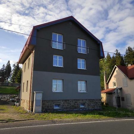Apartman Raketa Pernink Extérieur photo